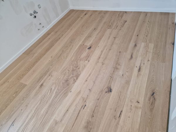 Hrastov troslojni parket 1 strip