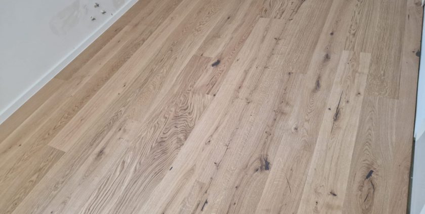 Hrastov troslojni parket 1 strip